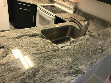 Decorative White Quartz Kitchen Countertops Solid Surface